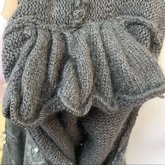 Vintage 80’s Silk/ Angora Embellished Fitted Sweater small - Picture 6 of 7